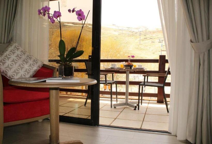 غرفة كلاسيكية مع بلكونة, Intercontinental Mzaar Lebanon Mountain Resort & Spa, An Ihg