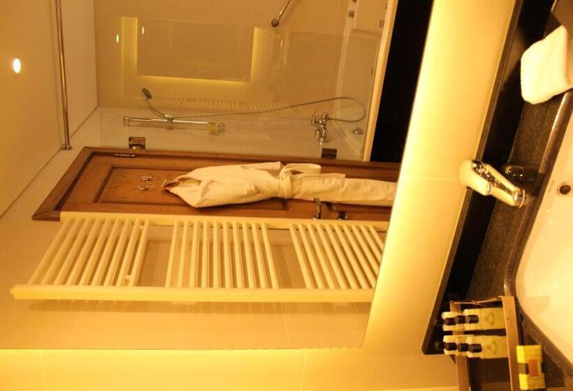 جناح سرير كينج, Intercontinental Mzaar Lebanon Mountain Resort & Spa, An Ihg