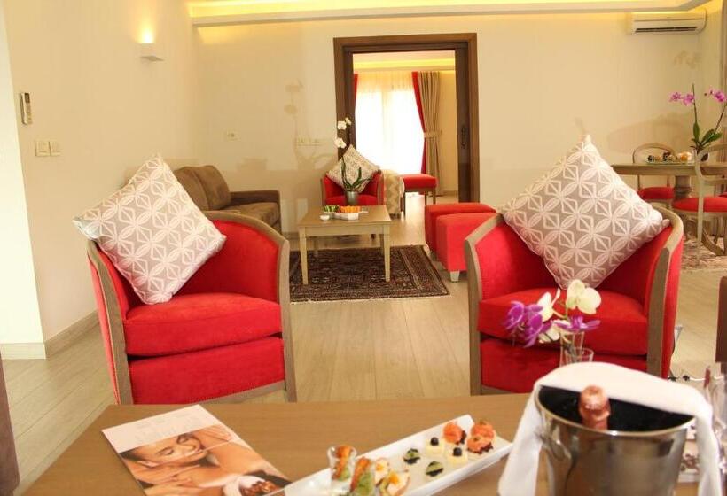 سوییت با چشم‌انداز باغ, Intercontinental Mzaar Lebanon Mountain Resort & Spa, An Ihg