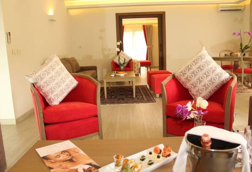 سوییت با چشم‌انداز باغ, Intercontinental Mzaar Lebanon Mountain Resort & Spa, An Ihg