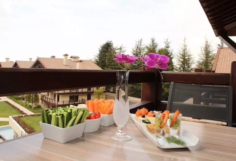سوییت با چشم‌انداز باغ, Intercontinental Mzaar Lebanon Mountain Resort & Spa, An Ihg