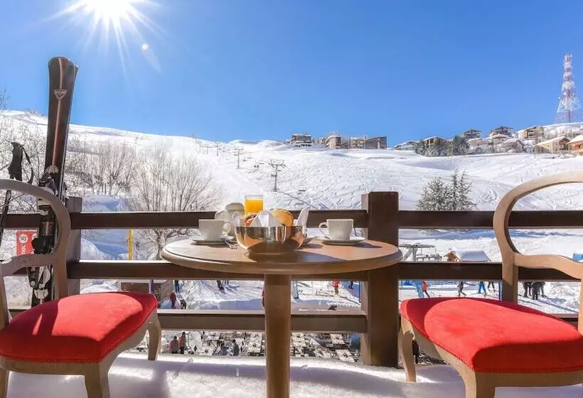 سوئیت با چشم‌انداز, Intercontinental Mzaar Lebanon Mountain Resort & Spa, An Ihg