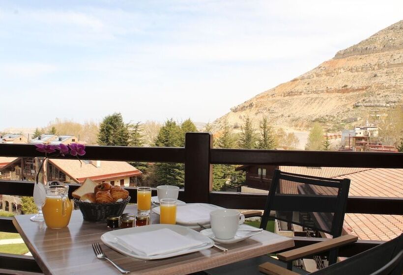 جناح جونيور مطل على الحديقة, Intercontinental Mzaar Lebanon Mountain Resort & Spa, An Ihg
