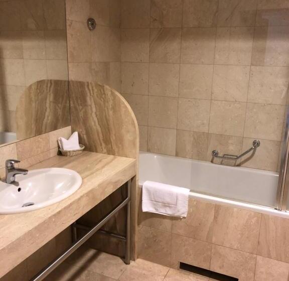 سوییت اجرایی, Kaunas