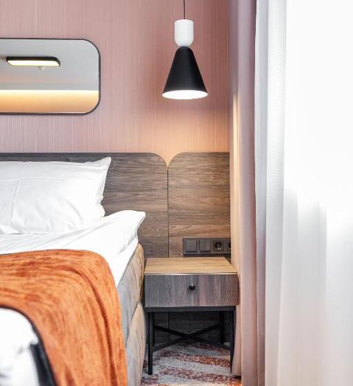 اتاق خانوادگی, Kaunas