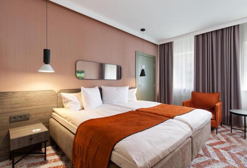 اتاق خانوادگی, Kaunas