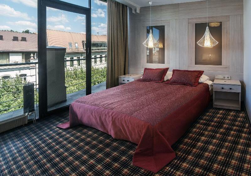 اتاق لوکس, Kaunas