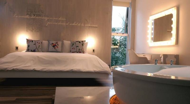 经济房, Kobe Meriken Park Oriental