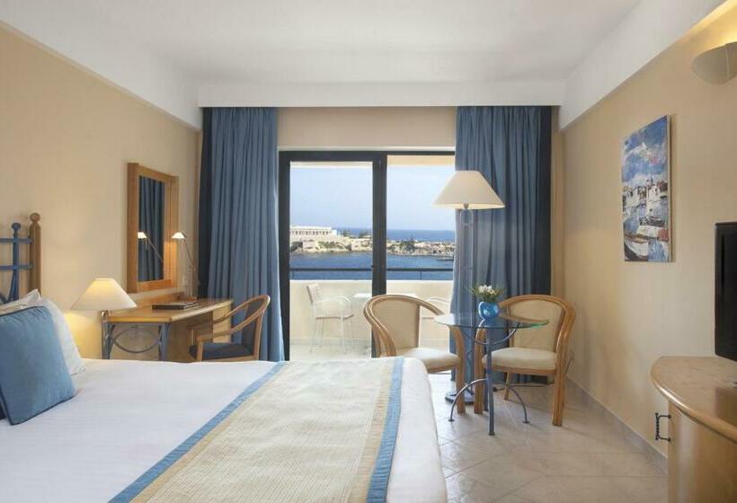 اتاق سوپریور با چشم‌انداز دریا, Verdi St George S Bay Marina
