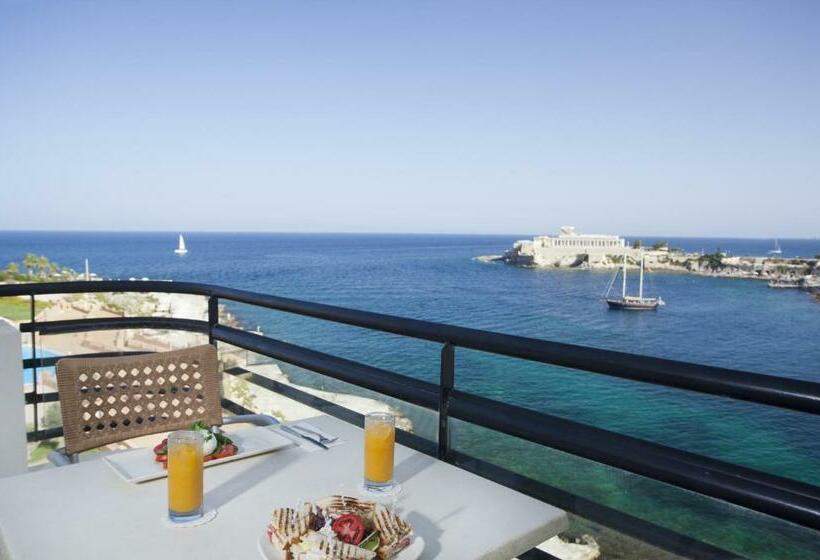 اتاق سه نفره سوپریور با چشمانداز دریا, Verdi St George S Bay Marina