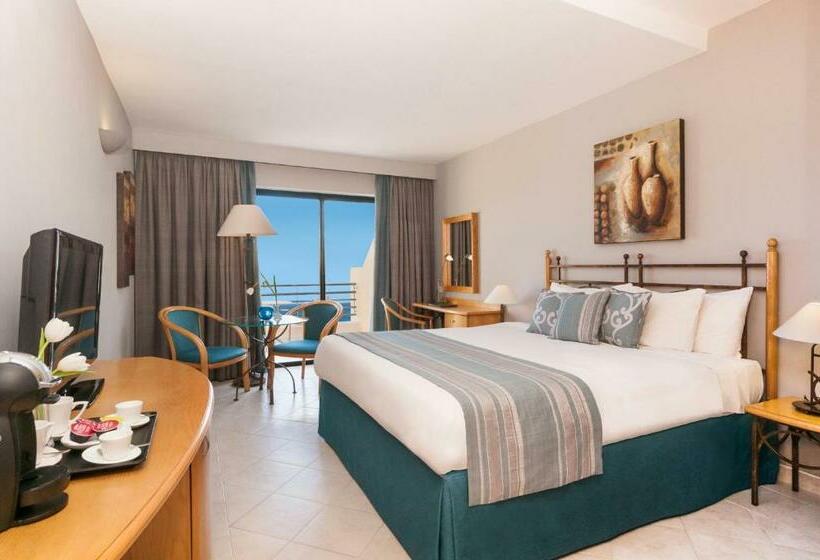 اتاق لوکس با چشمانداز دریا, Verdi St George S Bay Marina