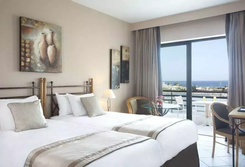 اتاق سوپریور با چشم‌انداز دریا, Verdi St George S Bay Marina