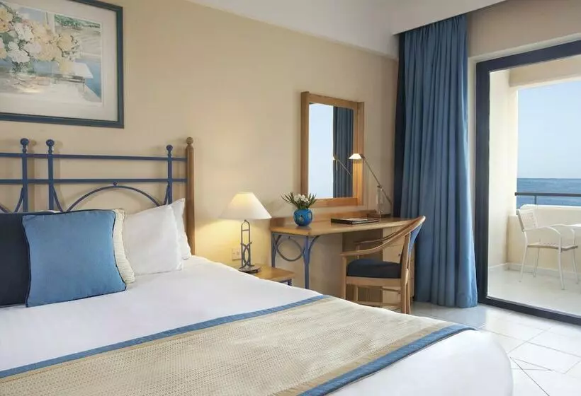 اتاق سوپریور با چشم‌انداز دریا, Verdi St George S Bay Marina