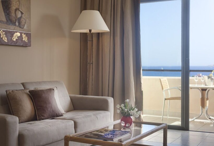 Deluxe Suite Sea View, Verdi St George S Bay Marina