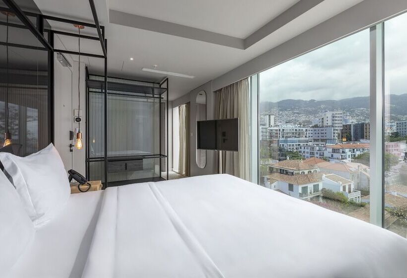 اتاق استاندارد, Next by Savoy Signature