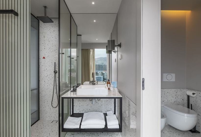 اتاق استاندارد, Next by Savoy Signature