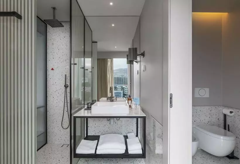 اتاق استاندارد, Next by Savoy Signature