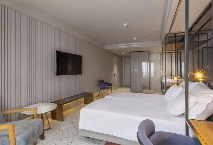 اتاق استاندارد, Next by Savoy Signature
