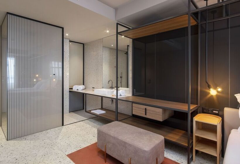 اتاق استاندارد, Next by Savoy Signature