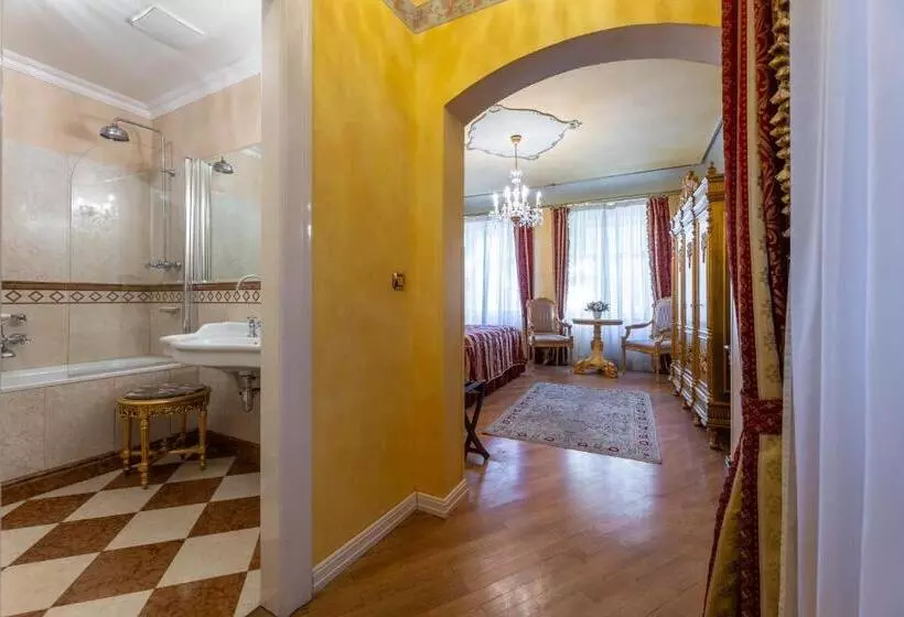 اتاق استاندارد, Nosticova Apartments