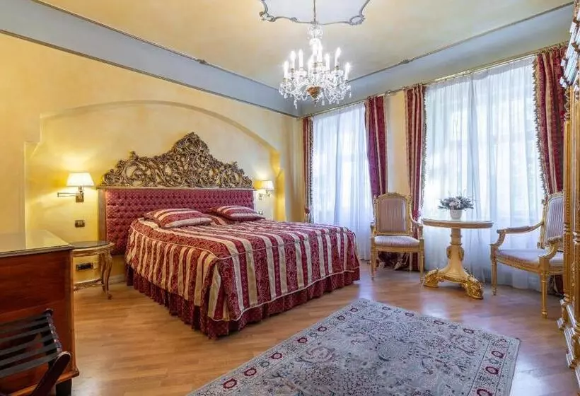 اتاق استاندارد, Nosticova Apartments