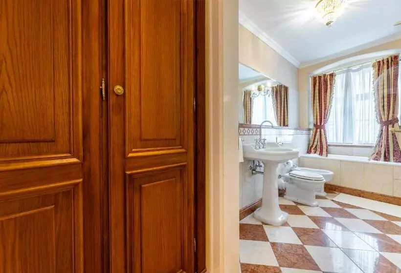 آپارتمان لوکس 1 خوابه, Nosticova Apartments