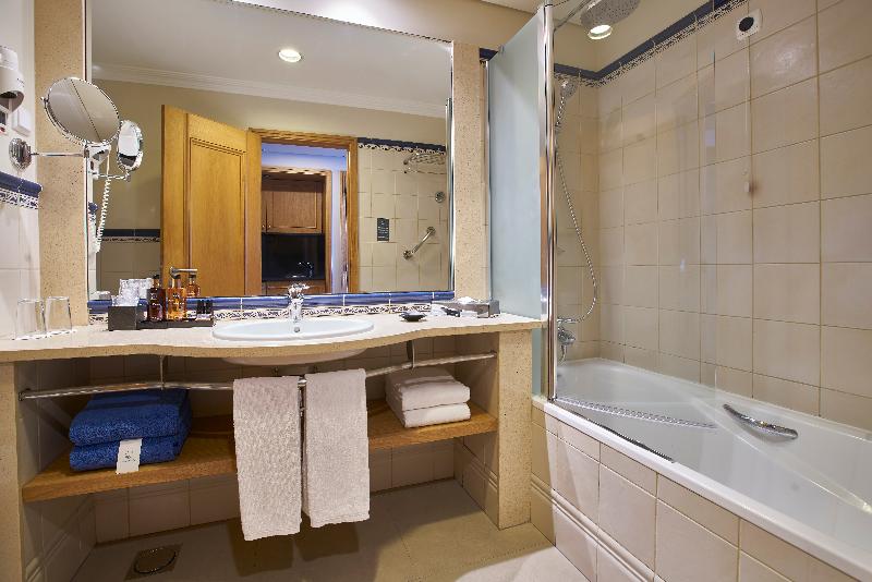 سوییت جونیور, Porto Santa Maria   Portobay   Adults Only