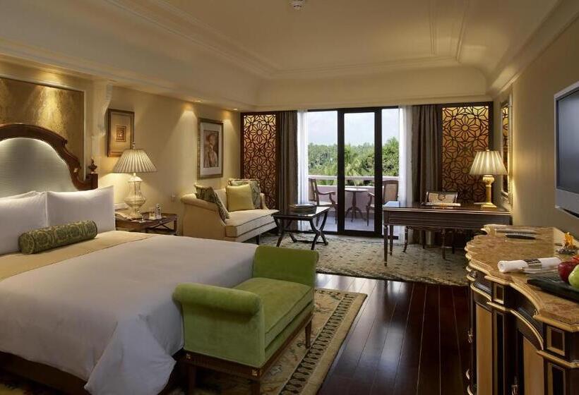 バルコニー付きスタンダードルーム, The Leela Palace Bengaluru