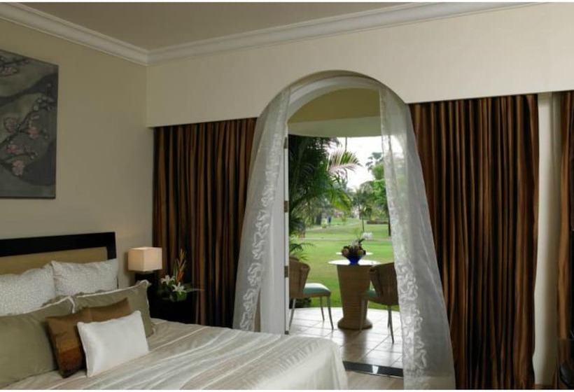اتاق لوکس, The Zuri White Sands, Goa Resort & Casino