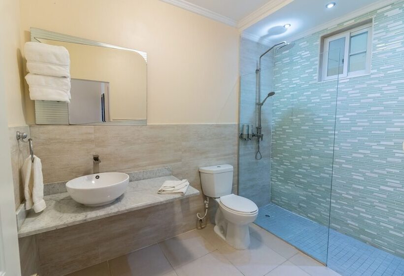 スイート, Travellers Beach Resort