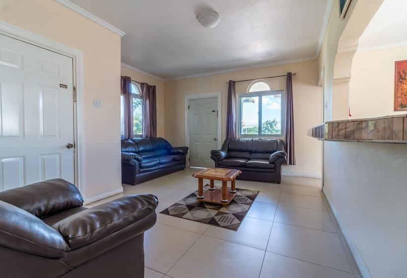 スイート, Travellers Beach Resort