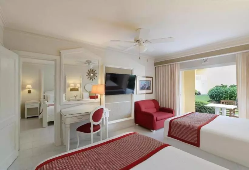 اتاق لوکس با چشم‌انداز, Wyndham Alltra Punta Cana All Inclusive Resort