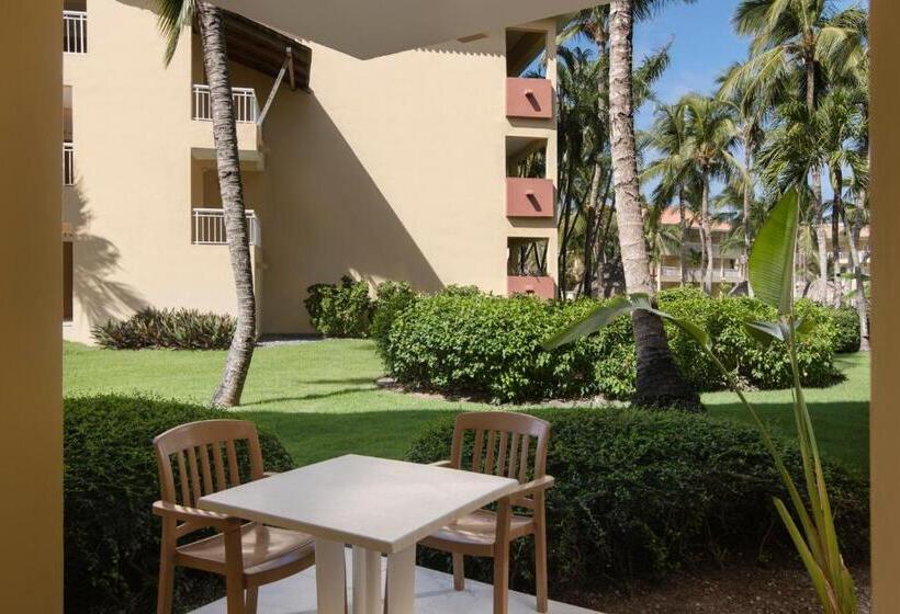 اتاق لوکس با چشمانداز, Wyndham Alltra Punta Cana All Inclusive Resort