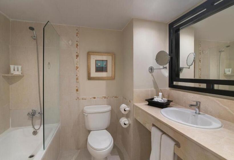 اتاق لوکس با چشمانداز, Wyndham Alltra Punta Cana All Inclusive Resort