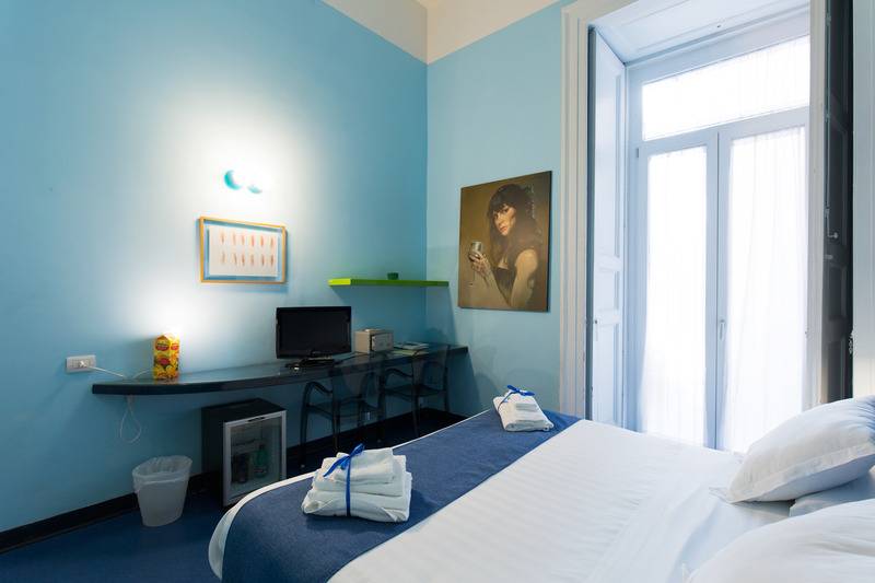 استودیوی استاندارد, Ms Apart