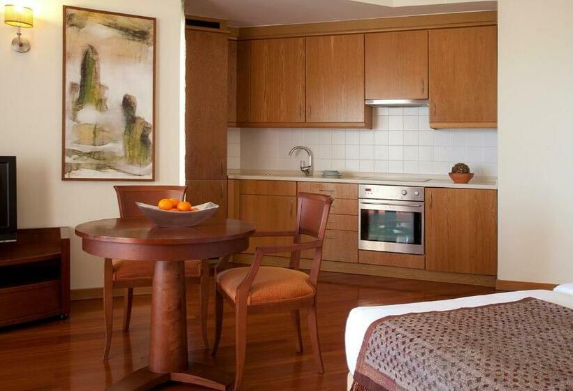 استودیوی استاندارد, Ms Apart