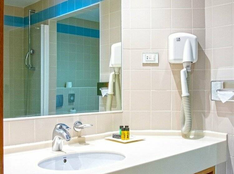 آپارتمان خانوادگی 2 خوابه, Ms Apart