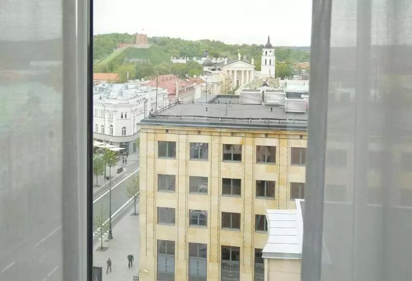 Suite Queen Bed, Novotel Vilnius Centre