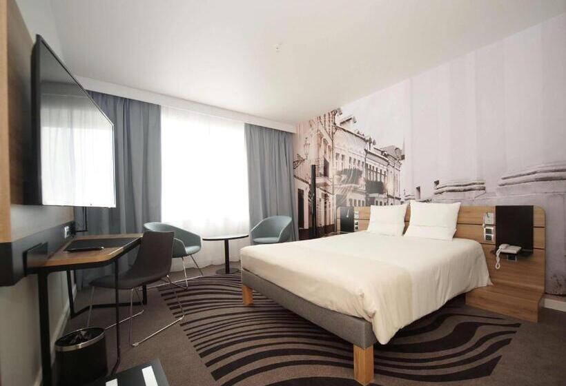 جناح سرير ملكى, Novotel Vilnius Centre