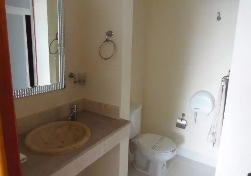 اتاق استاندارد, Parrotel Beach Resort