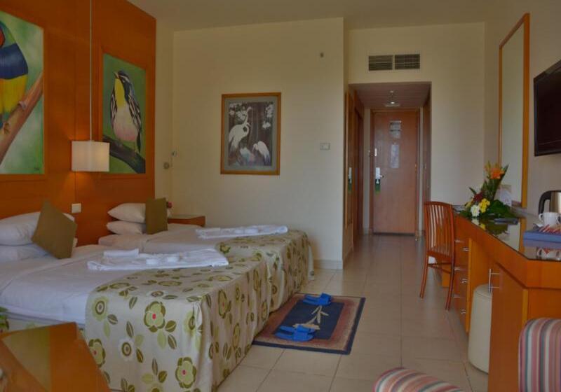 اتاق استاندارد با چشمانداز دریا, Parrotel Beach Resort