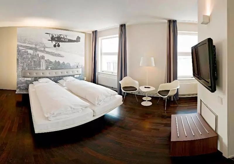 اتاق استاندارد با چشم‌انداز دریا, Parrotel Beach Resort