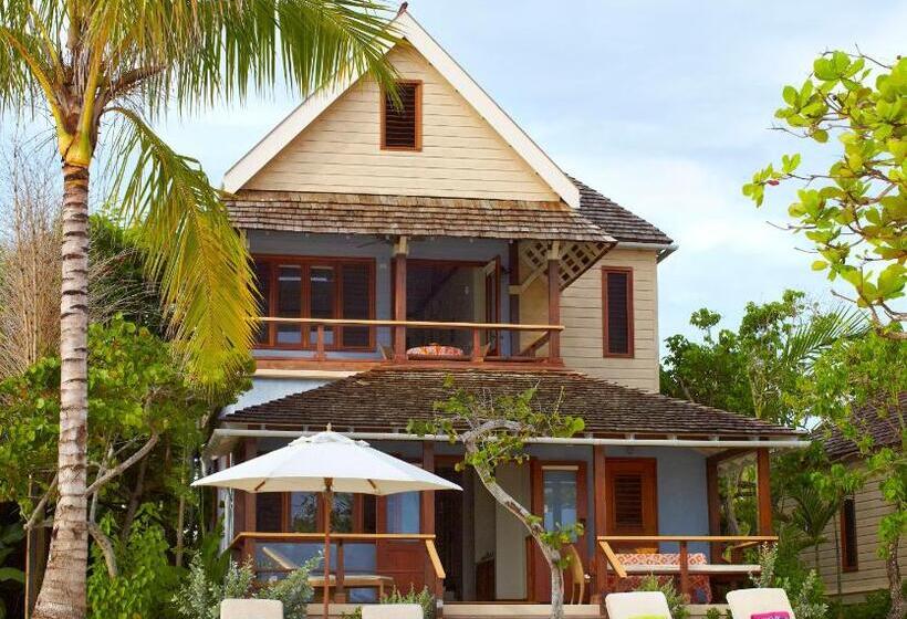 ویلای 2 خوابه, Goldeneye