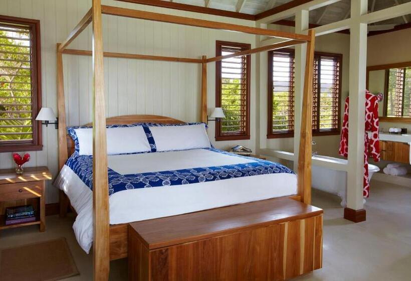 ویلای 3 خوابه, Goldeneye