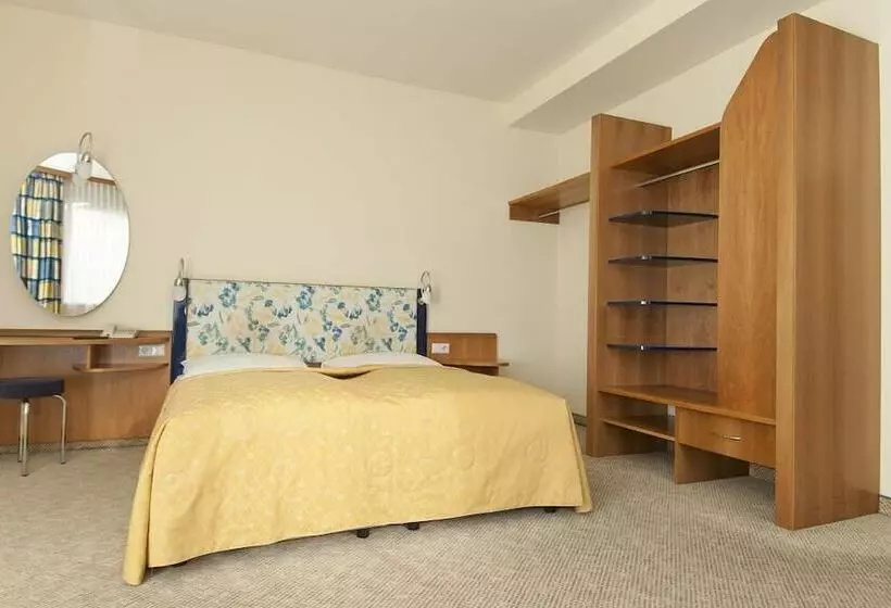سوییت لوکس, Starlight Suiten Hotel Budapest