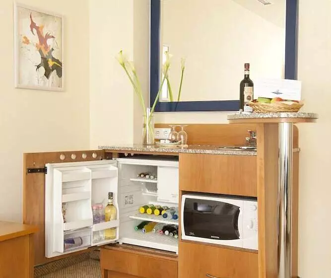 سوییت لوکس, Starlight Suiten Hotel Budapest