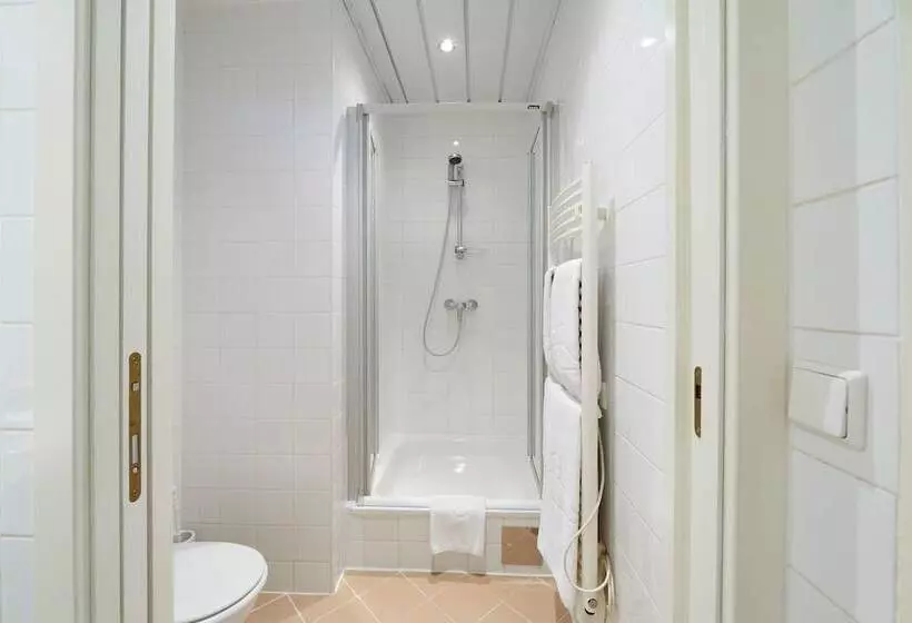 سوییت لوکس, Starlight Suiten Hotel Budapest