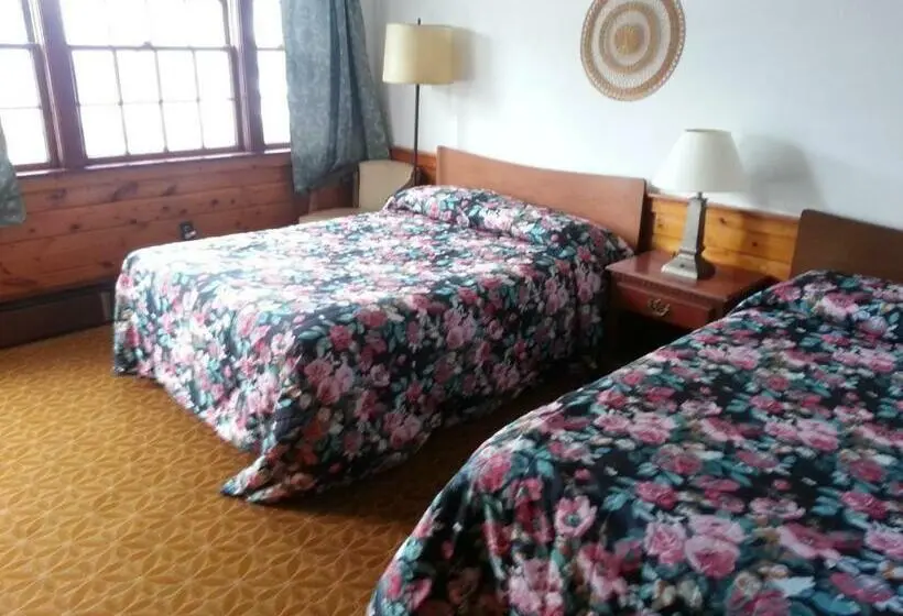 ２ダブルベッドのスタンダードルーム, Bass River Motel