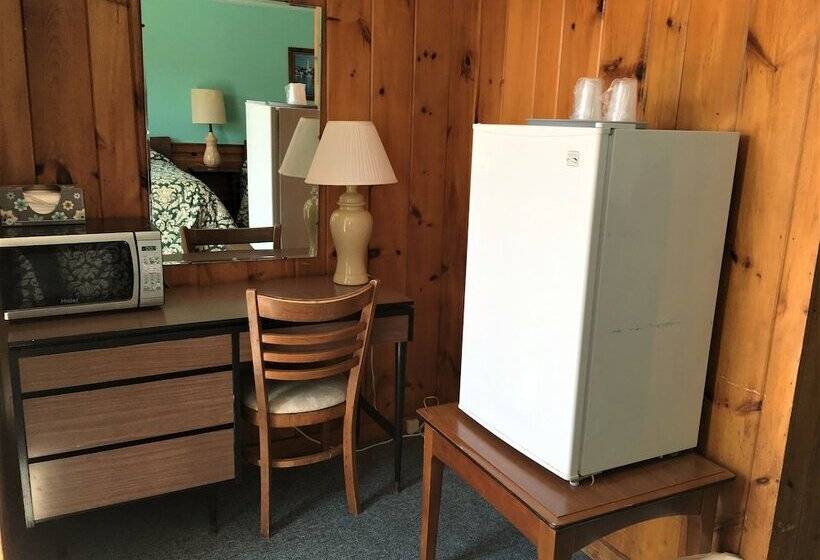 스탠다드 룸 더블 침대 2개, Bass River Motel