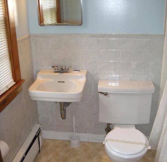 스탠다드 룸 더블 침대 2개, Bass River Motel